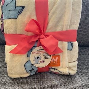 Mo Willems ELEPHANT & PIGGIE Plush Fleece Blanket BNWT Piggie and Gerald…